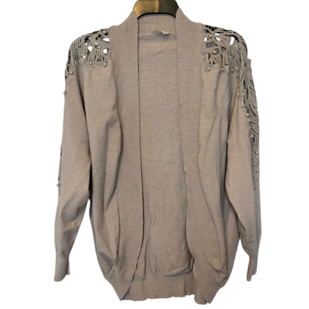 3/$15 Ember Gray Lace Shoulder Cardigan Size Medium